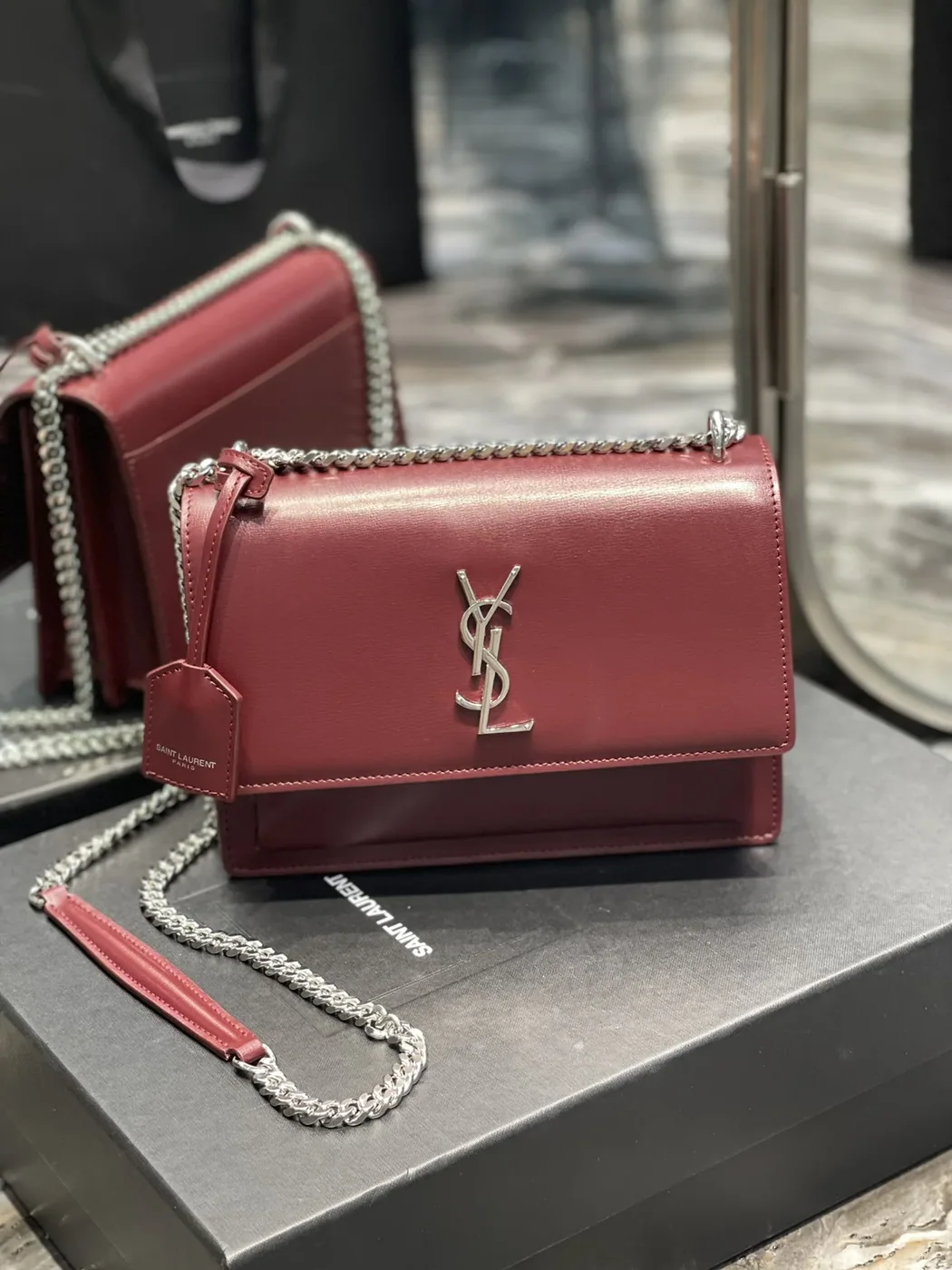 Saint Laurent Sunset Medium Chain Bag Red / Saint Laurent Sunset Medium Chain Bag Red /