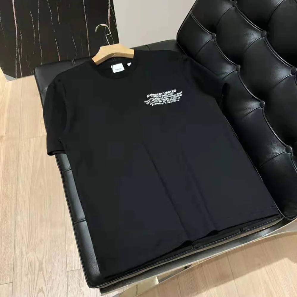 Burberry Location Print Cotton Oversized T-shirt for Men in Black