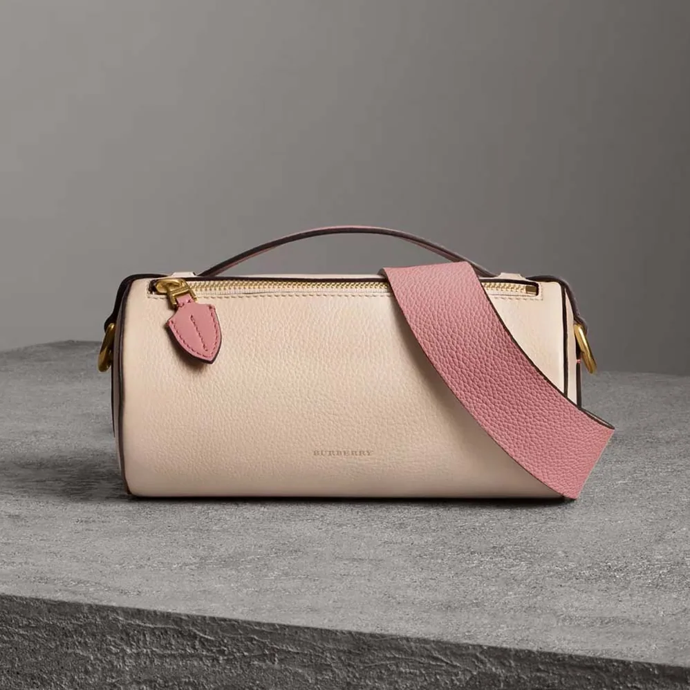 Burberry The Leather Barrel Bag for Women in White