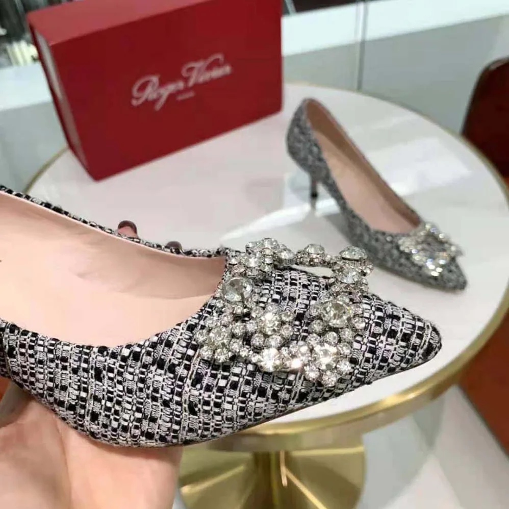Roger Vivier Flower Strass Buckle Pumps in Fabrics for Women Roger Vivier Flower Strass Buckle Pumps in Fabrics for Women