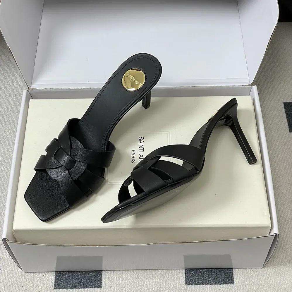 Saint Laurent YSL Tribute Mules in Smooth Leather for Women in Black Saint Laurent YSL Tribute Mules in Smooth Leather for Women in Black