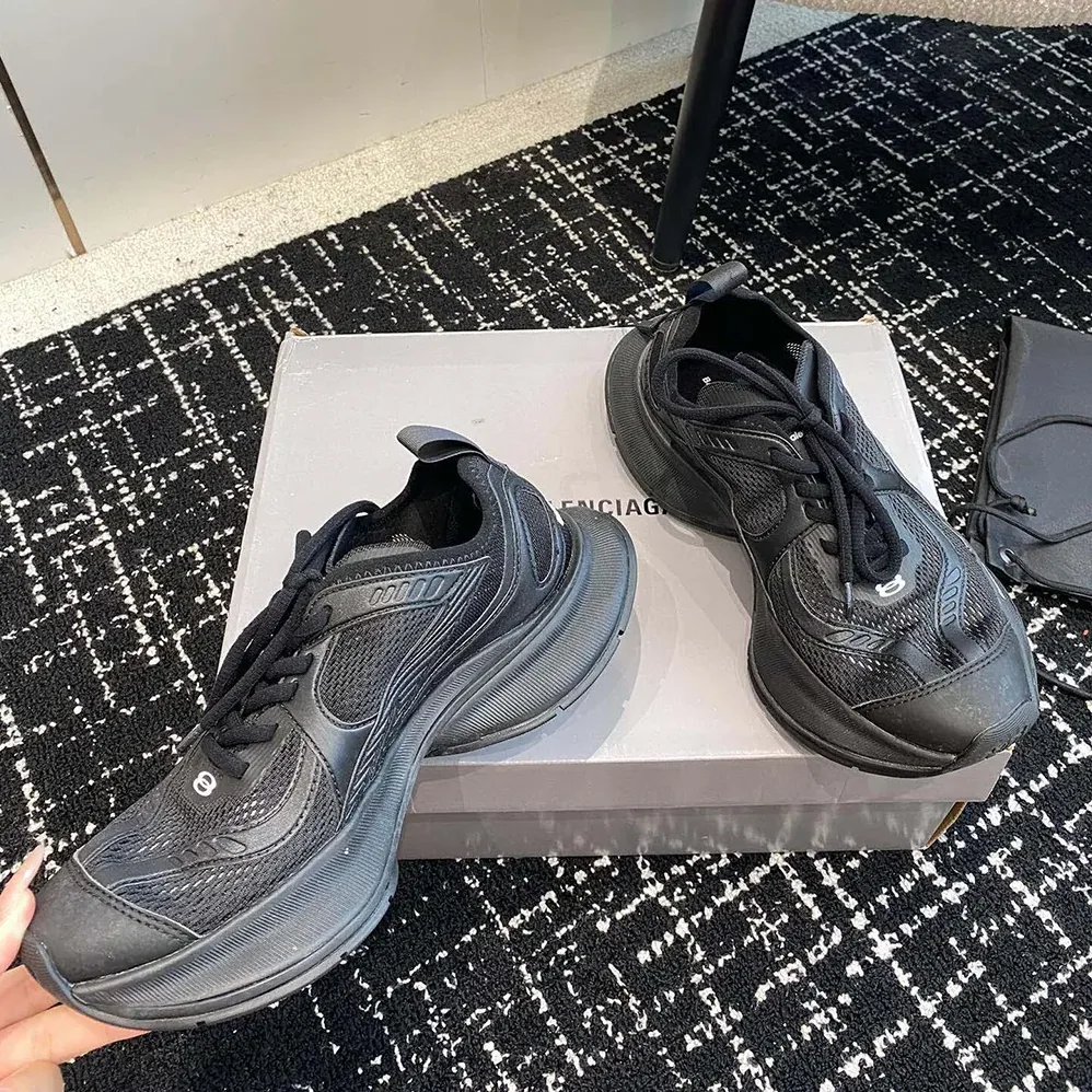 Balenciaga Circuit Sneaker in Black Polyester for Unisex Balenciaga Circuit Sneaker in Black Polyester for Unisex