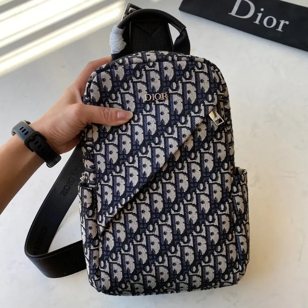 Dior Sling Bag Black and Beige Dior Oblique Jacquard for Men Dior Sling Bag Black and Beige Dior Oblique Jacquard for Men