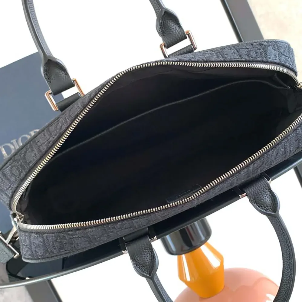 Dior Zipped Briefcase Black Dior Oblique Jacquard and Black Grained Calfskin for Men Dior Zipped Briefcase Black Dior Oblique Jacquard and Black Grained Calfskin for Men