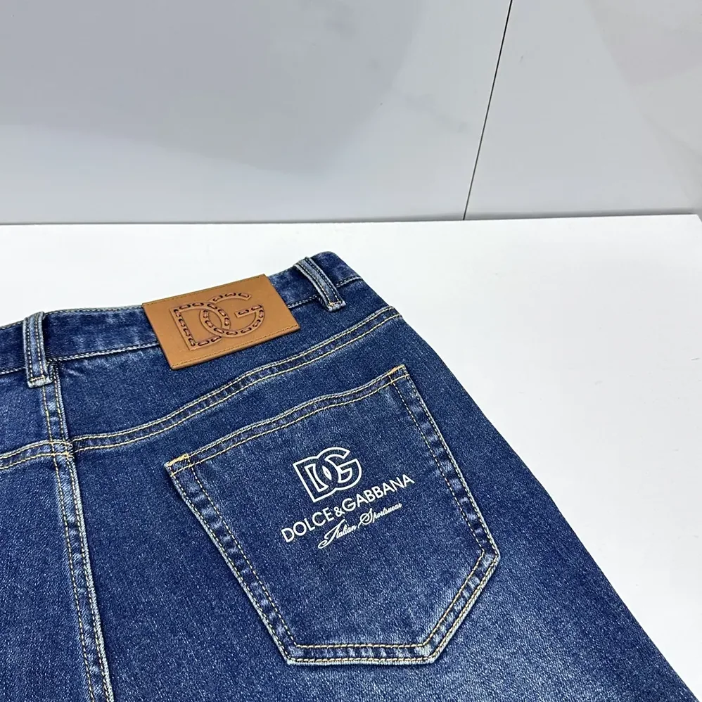 Dolce Gabbana D&G Regular-Fit Cotton Jeans With Tag-GYJCCZG8 for Men Dolce Gabbana D&G Regular-Fit Cotton Jeans With Tag-GYJCCZG8 for Men