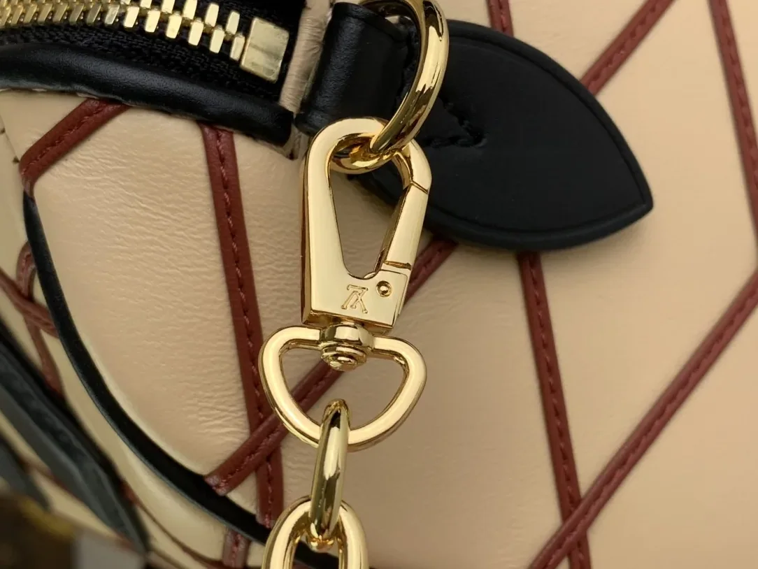 Louis Vuitton Speedy Bandouliere 20 Top Handle Bag in Beige/ Red Gold Hardware
