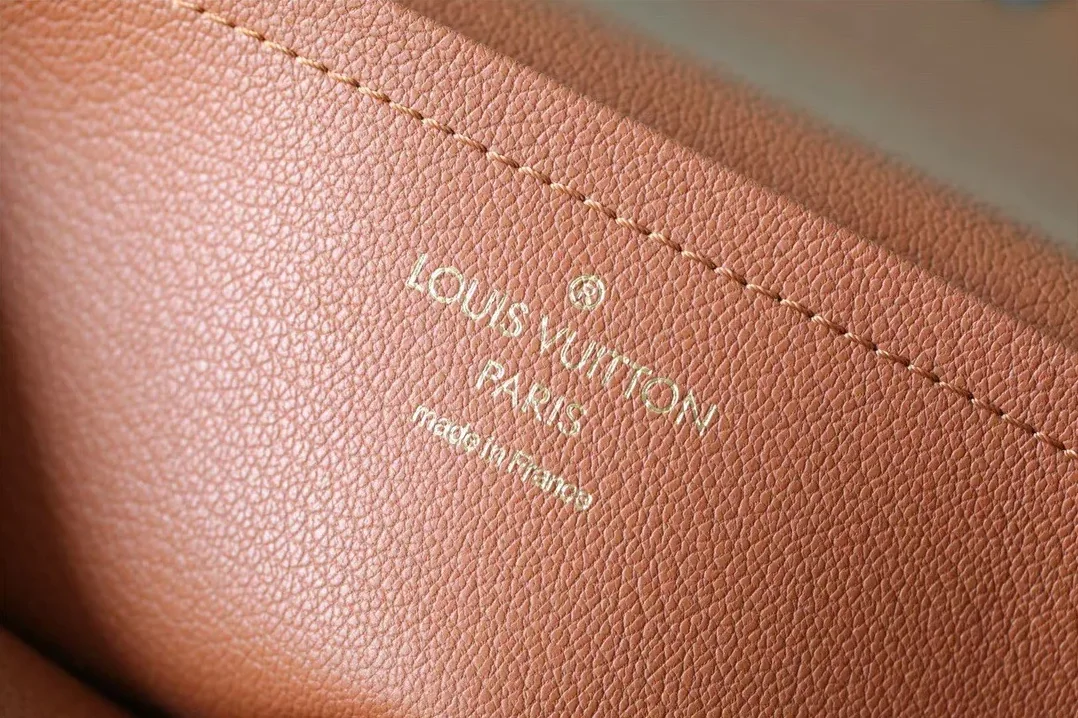 Louis Vuitton Marceau Crossbody Bag / Monogram Caramel Brown Gold Hardware Louis Vuitton Marceau Crossbody Bag / Monogram Caramel Brown Gold Hardware