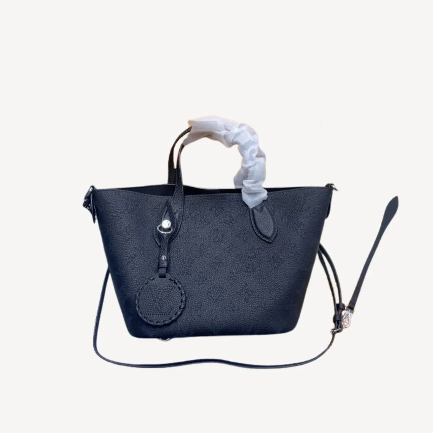Louis Vuitton Loop Blossom PM Black / Louis Vuitton Loop Blossom PM Black /