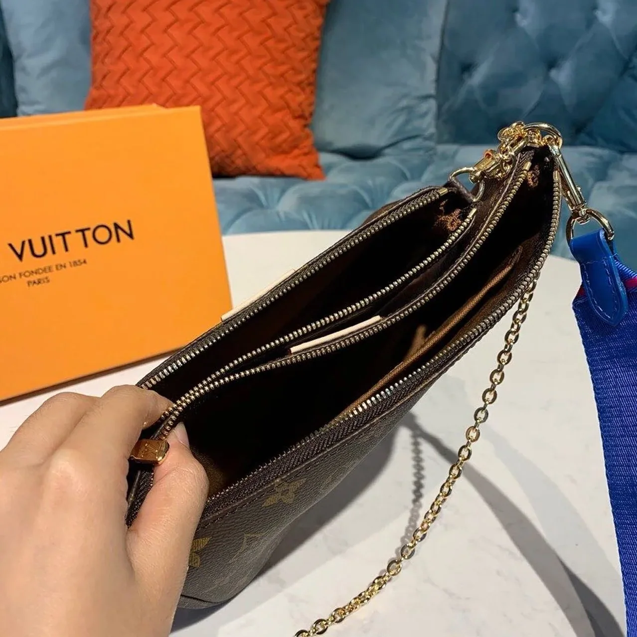Louis Vuitton Multi Pochette Accessoire Shoulder Bag / Blue Monogram Canvas Gold Hardware Louis Vuitton Multi Pochette Accessoire Shoulder Bag / Blue Monogram Canvas Gold Hardware