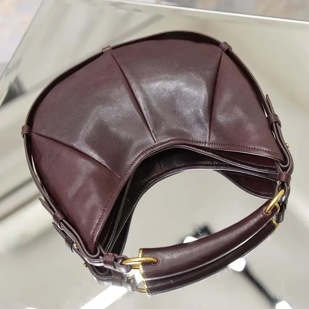 Saint Laurent YSL Mombasa Small In Leather for Women in Rouge Cabernet Saint Laurent YSL Mombasa Small In Leather for Women in Rouge Cabernet