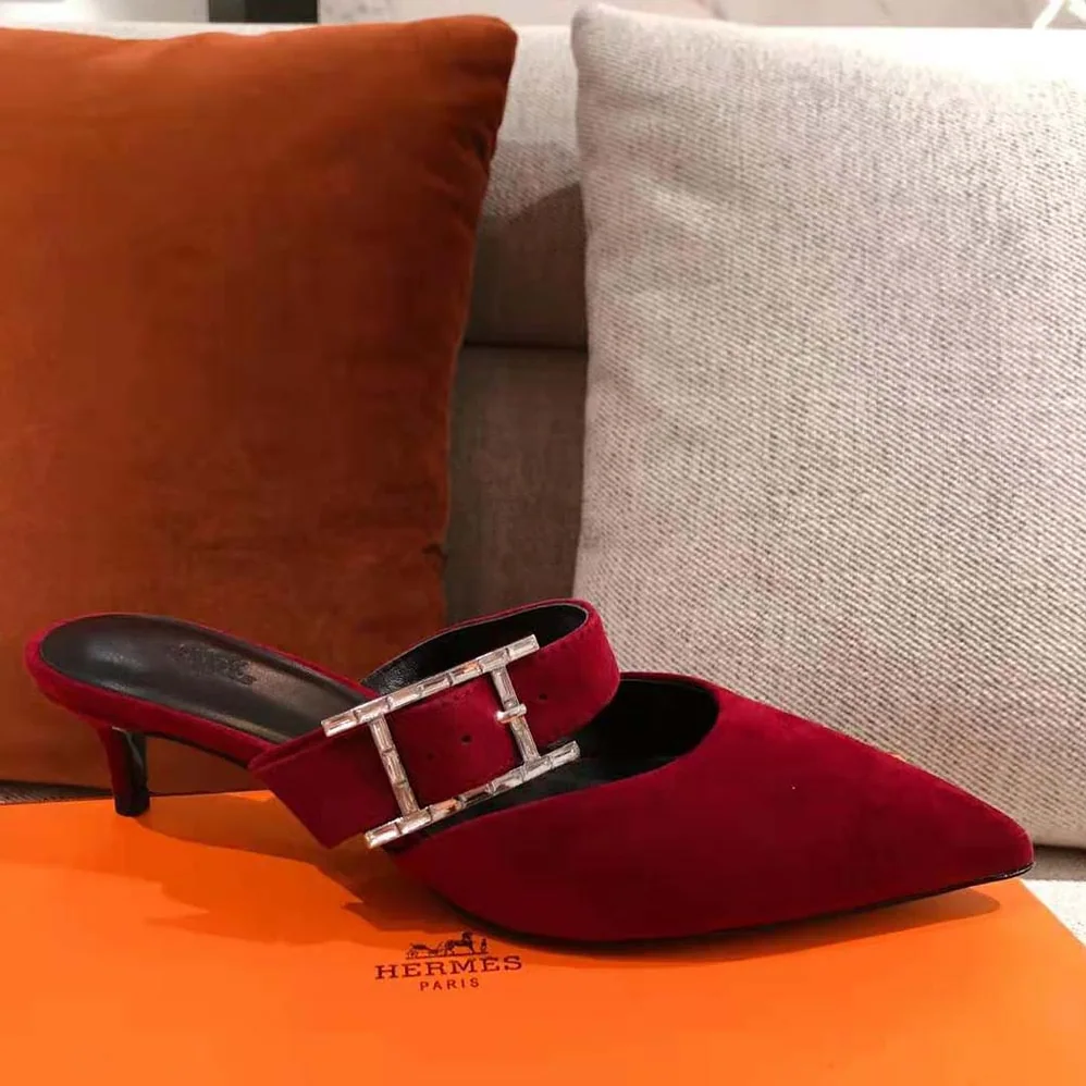 Hermes Blink Mule Mule in Suede Goatskin for Women in Maroon Hermes Blink Mule Mule in Suede Goatskin for Women in Maroon