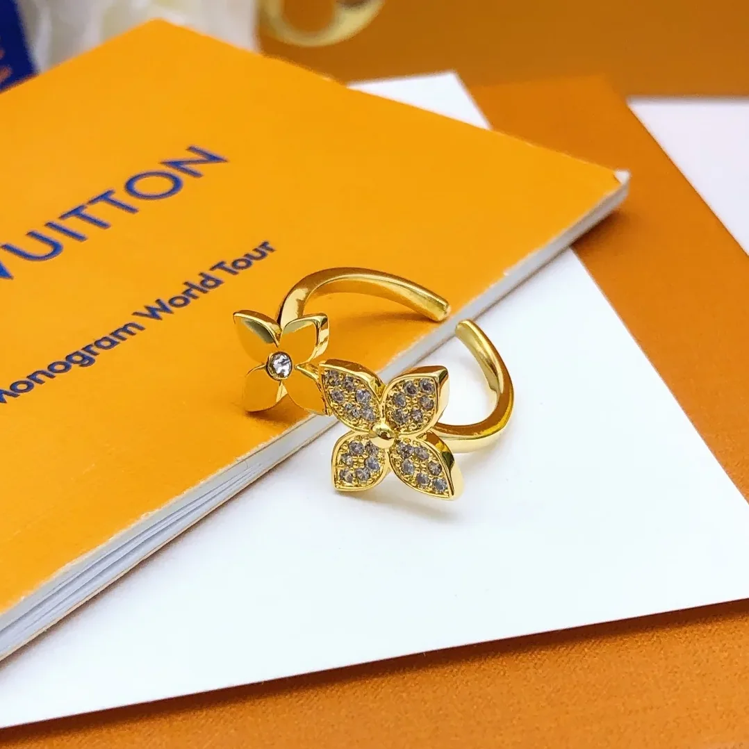 Louis Vuitton Presbyopia Ring Gold Louis Vuitton Presbyopia Ring Gold