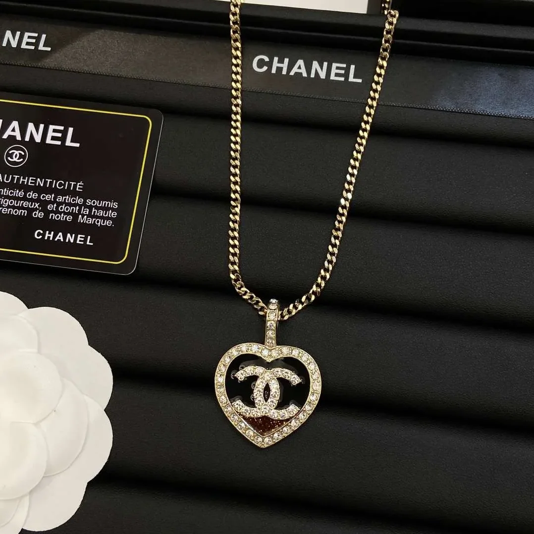 Chanel Heart Necklace Gold Chanel Heart Necklace Gold
