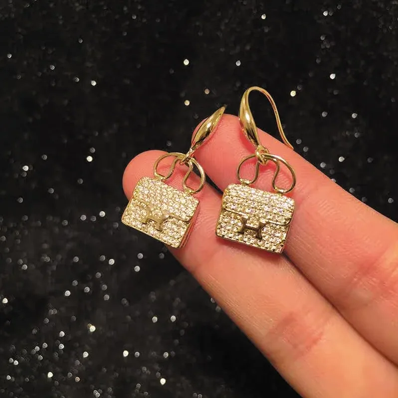 Amulettes Constance Earrings Gold Tone Amulettes Constance Earrings Gold Tone