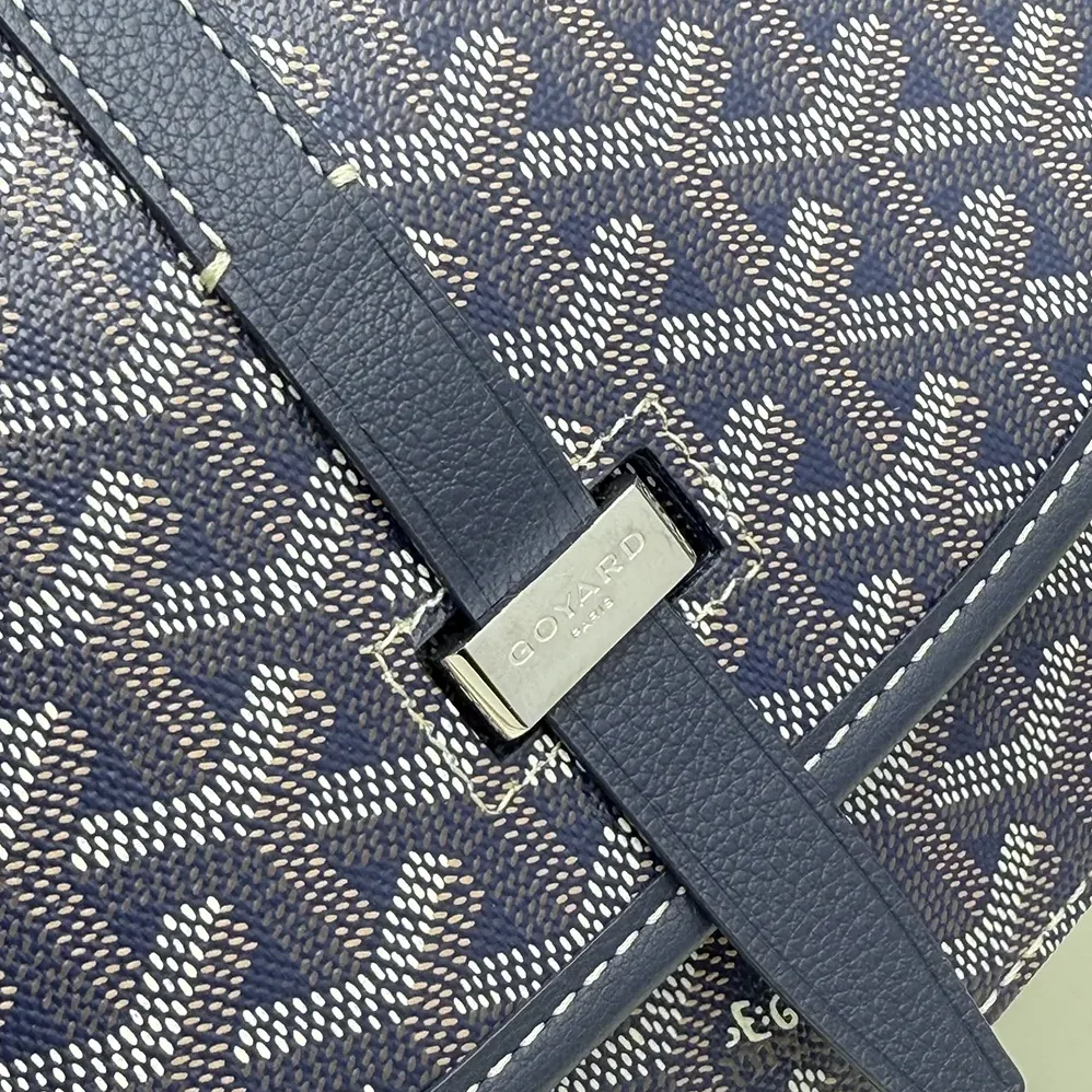 Goyard Belvedere Mm Bag for Unisex in Navy Goyard Belvedere Mm Bag for Unisex in Navy