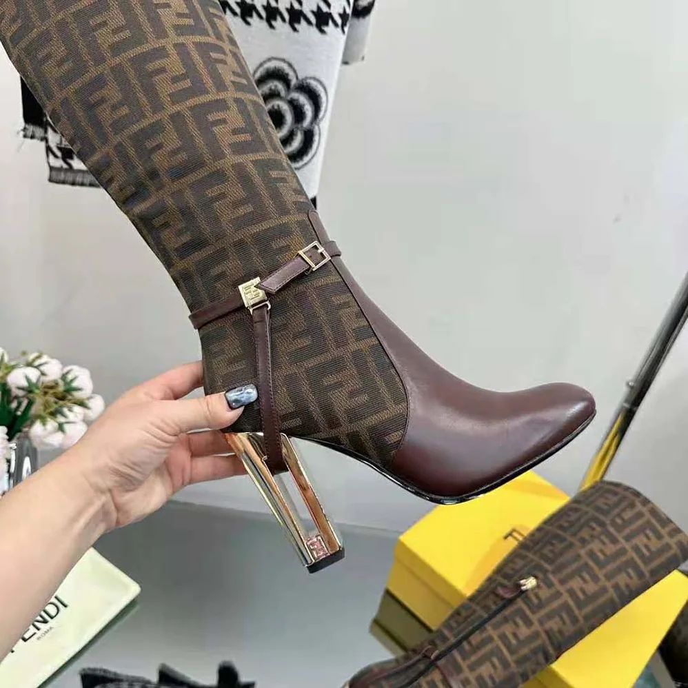 Fendi Delfina Brown Leather High for Women in heeled Boots