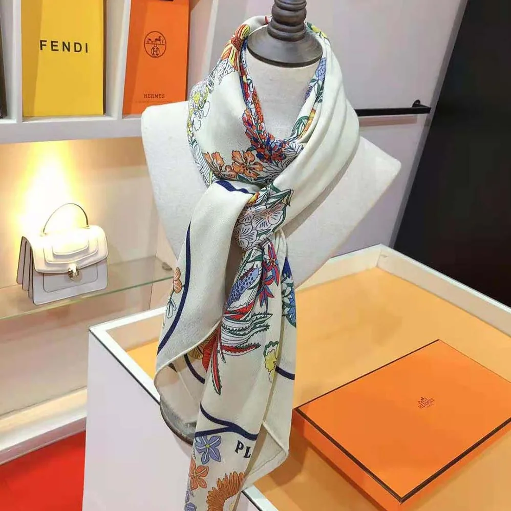 Hermes Planifleurs Scarf 90 for Women in White Hermes Planifleurs Scarf 90 for Women in White