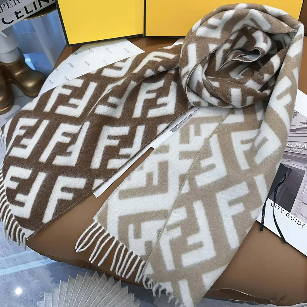 Fendi FF Scarf Beige Wool and Cashmere Scarf for Unisex Fendi FF Scarf Beige Wool and Cashmere Scarf for Unisex