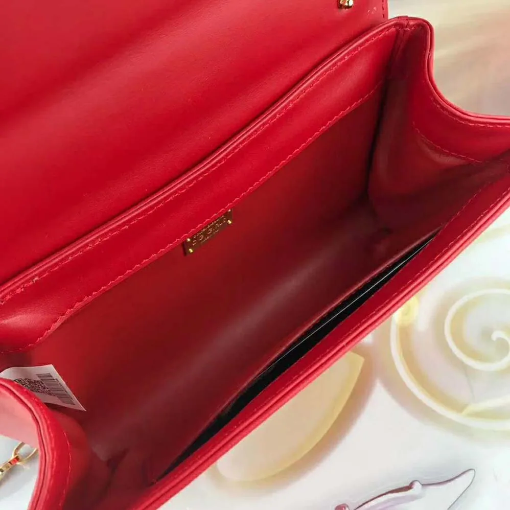 Dolce Gabbana D&G DG Girls Shoulder Bag Nappa Leather for Women in Red Dolce Gabbana D&G DG Girls Shoulder Bag Nappa Leather for Women in Red