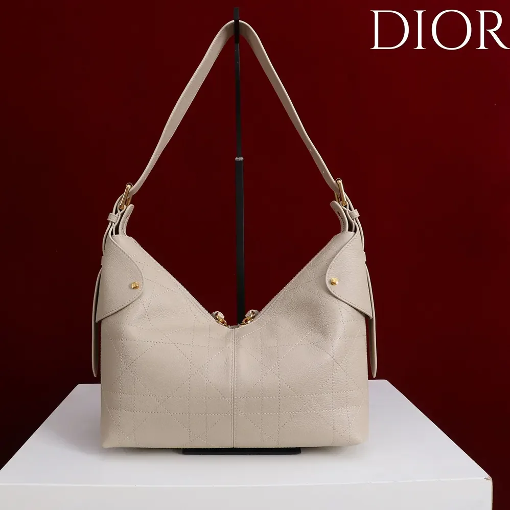 Dior Medium Dior Voyage Bag Powder Beige Flat Macrocannage Grained Calfskin for Women Dior Medium Dior Voyage Bag Powder Beige Flat Macrocannage Grained Calfskin for Women
