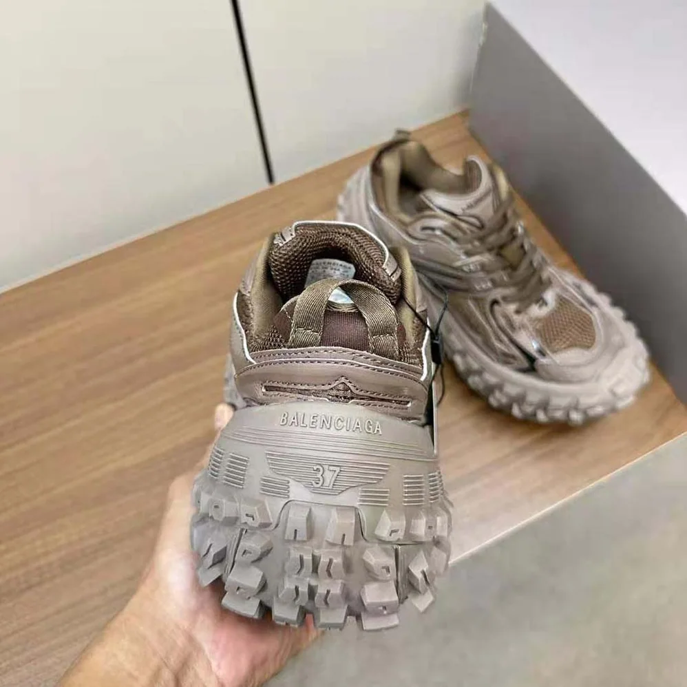 Balenciaga Bouncer Sneaker in Beige Mesh and Nylon for Unisex Balenciaga Bouncer Sneaker in Beige Mesh and Nylon for Unisex