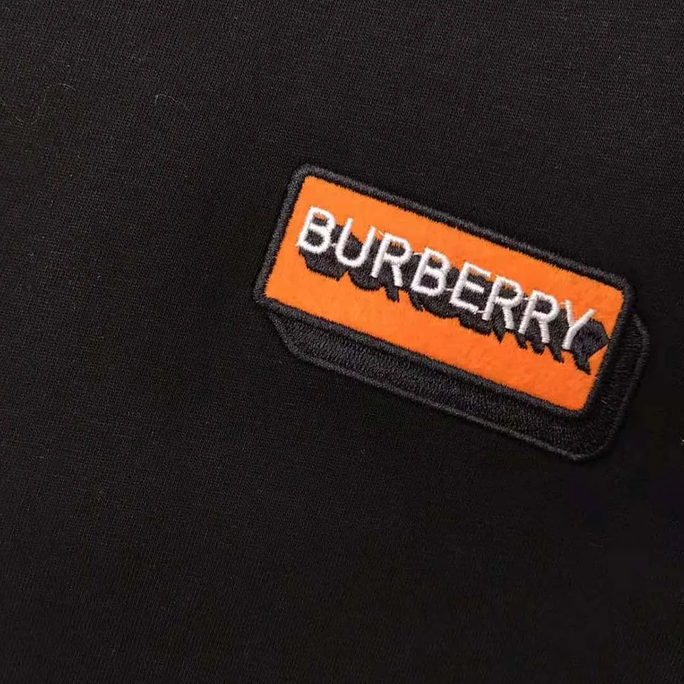 Burberry Logo Appliqué Cotton Oversized T-shirt for Women in Black