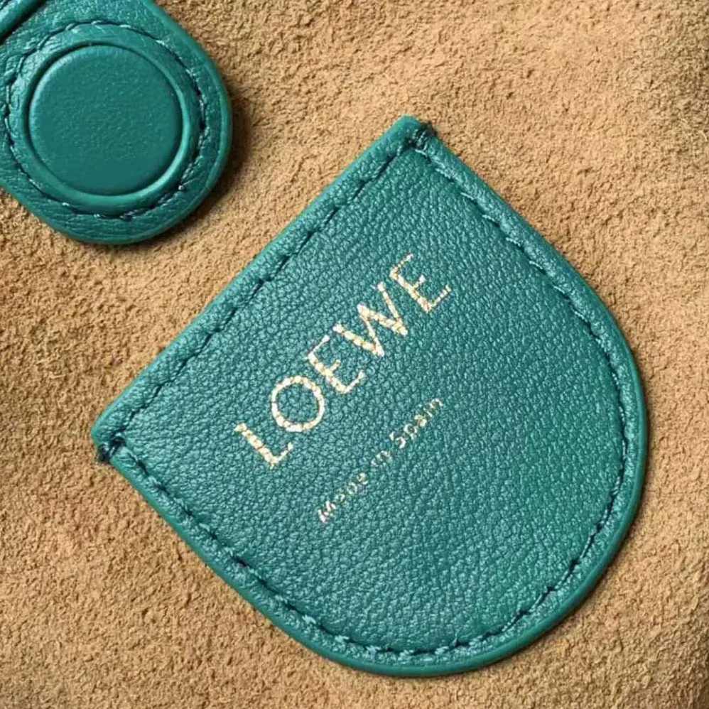 Loewe Mini Flamenco Purse Bag in Mellow Nappa Lambskin for Women in Emerald Green Loewe Mini Flamenco Purse Bag in Mellow Nappa Lambskin for Women in Emerald Green