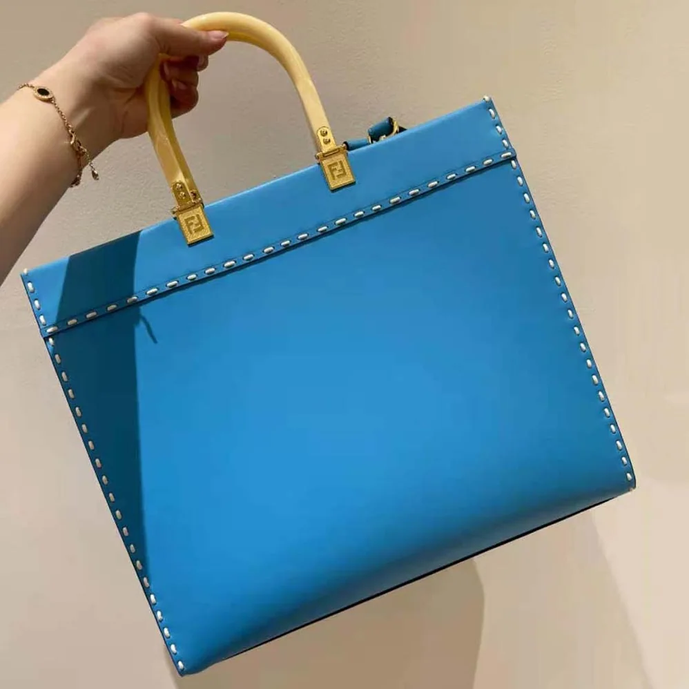Fendi Sunshine Medium Leather Shopper for Women in Blue Fendi Sunshine Medium Leather Shopper for Women in Blue