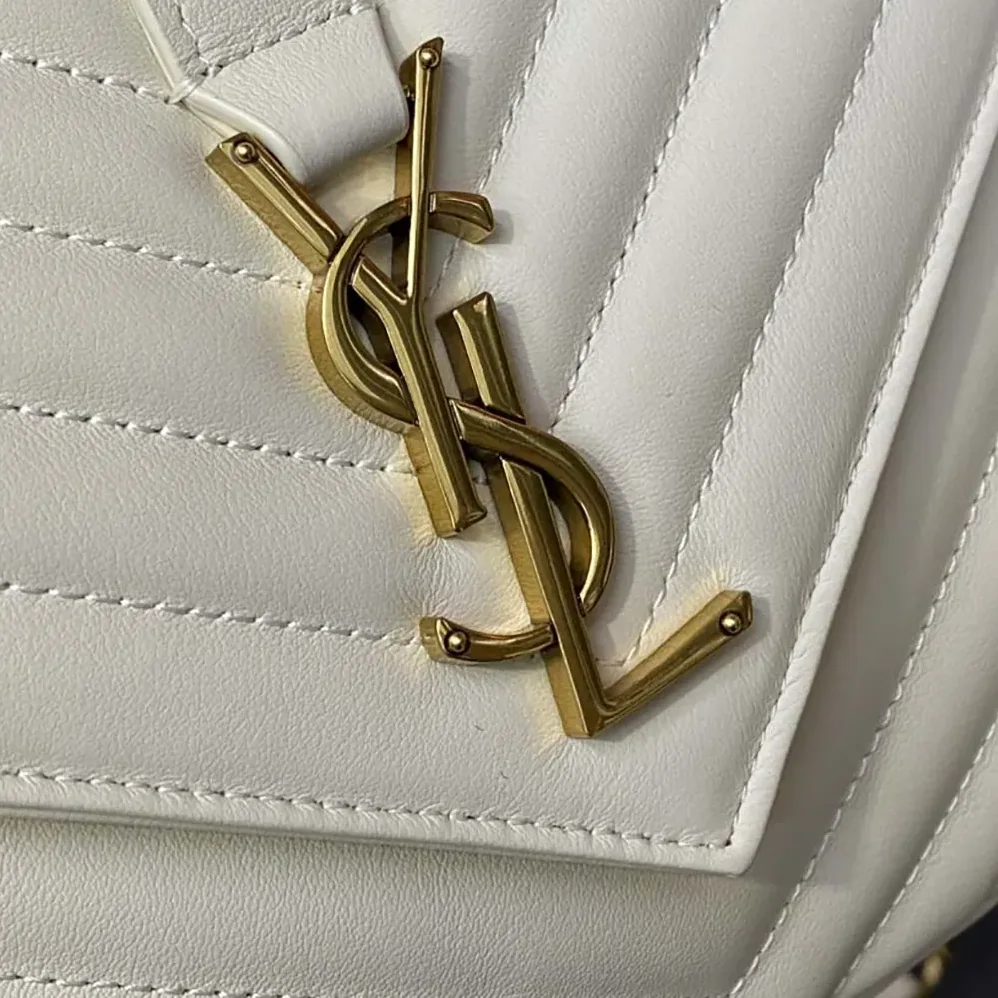 Saint Laurent YSL College Medium in Quilted Leather for Women in White
