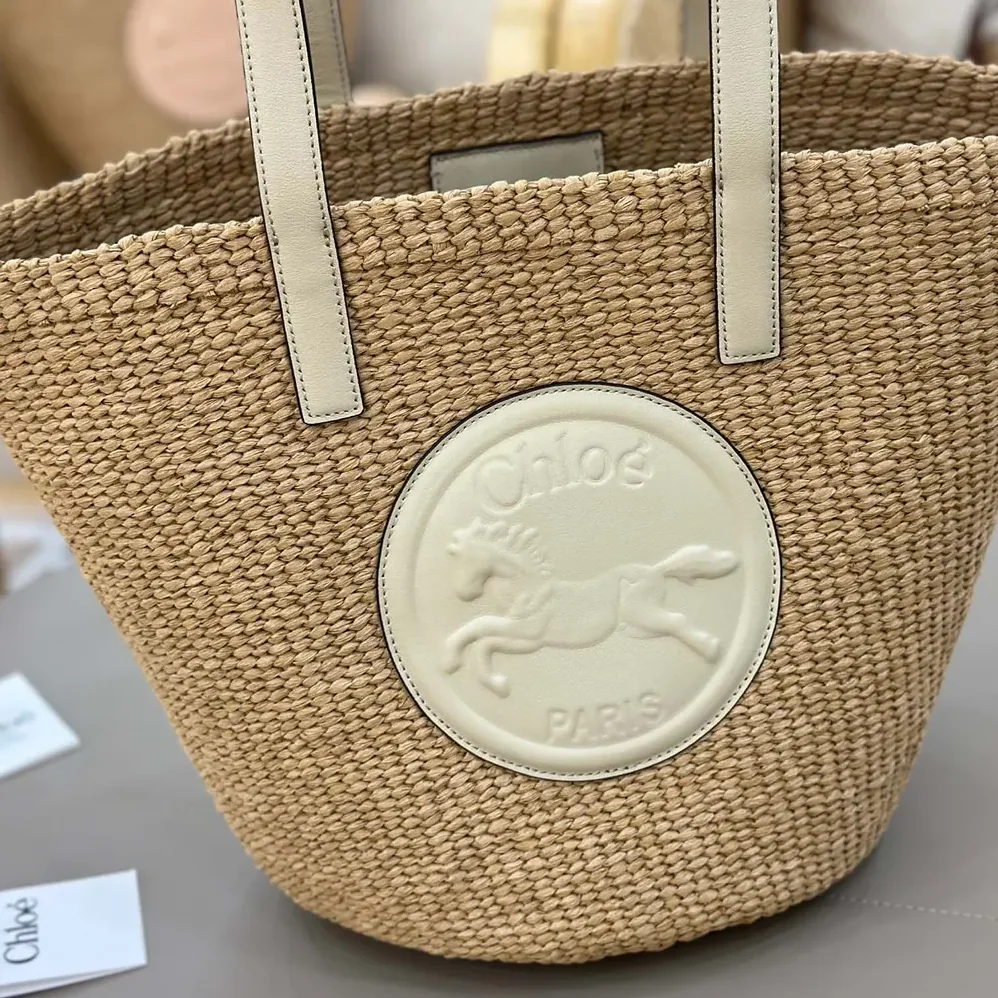 Chloe Large Horse Medal basket bag in Natural Fibers for Women in White Chloe Large Horse Medal basket bag in Natural Fibers for Women in White