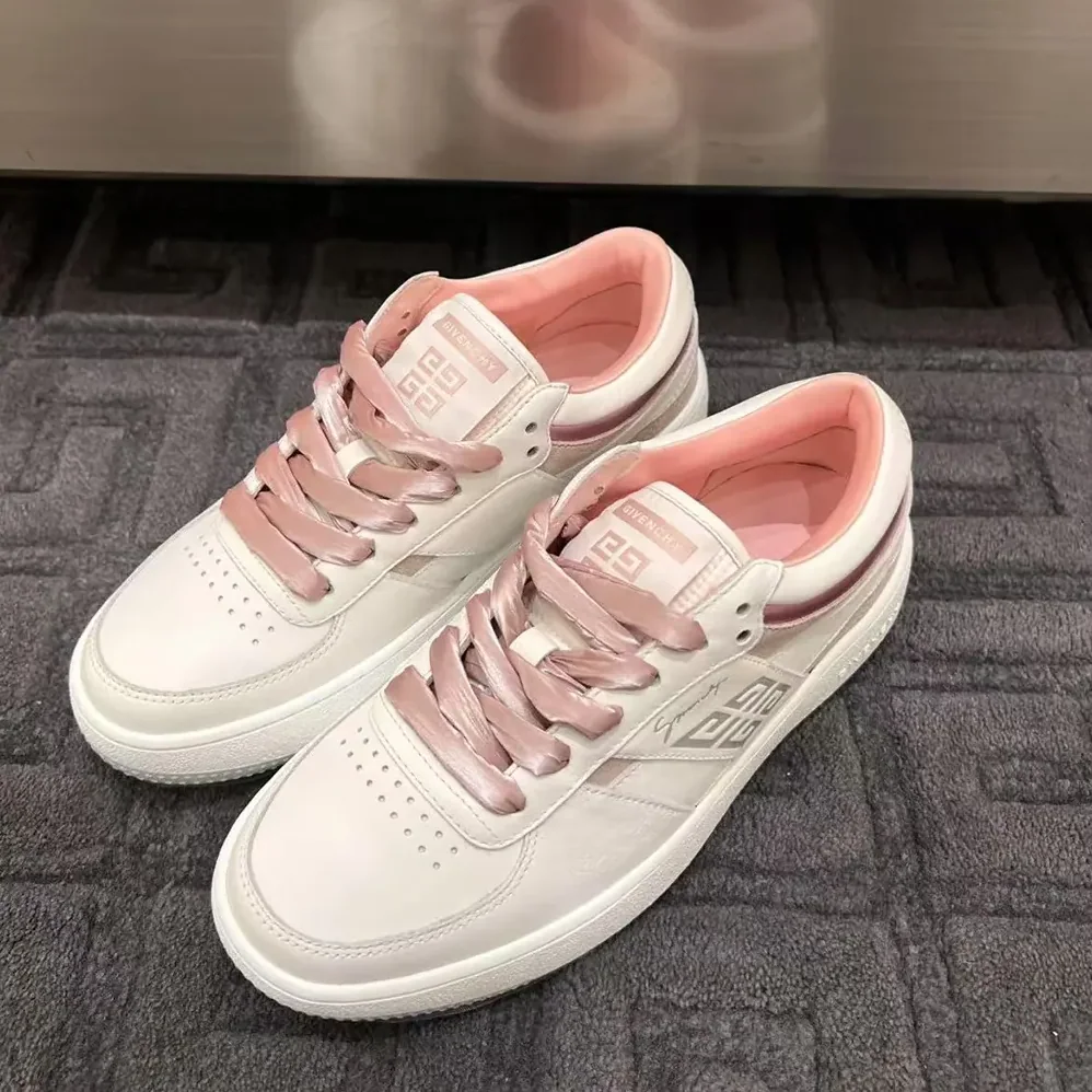 Givenchy G Move Sneakers in Mixed Leathers for Women in Pink
