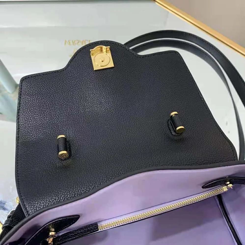 Versace La Medusa Medium Handbag Crafted From Premium leather for Women in Black