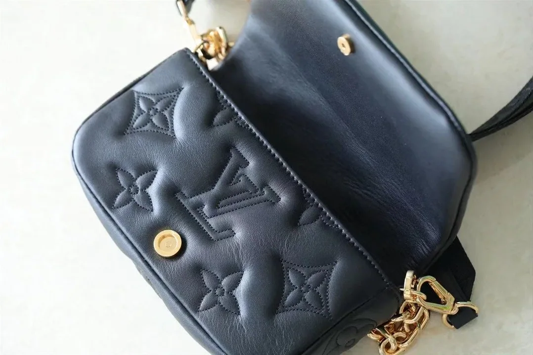 Louis Vuitton Wallet On Strap Bubblegram Monogram In Wallets and Small Leather Goods / LV Louis Vuitton Wallet On Strap Bubblegram Monogram In Wallets and Small Leather Goods / LV