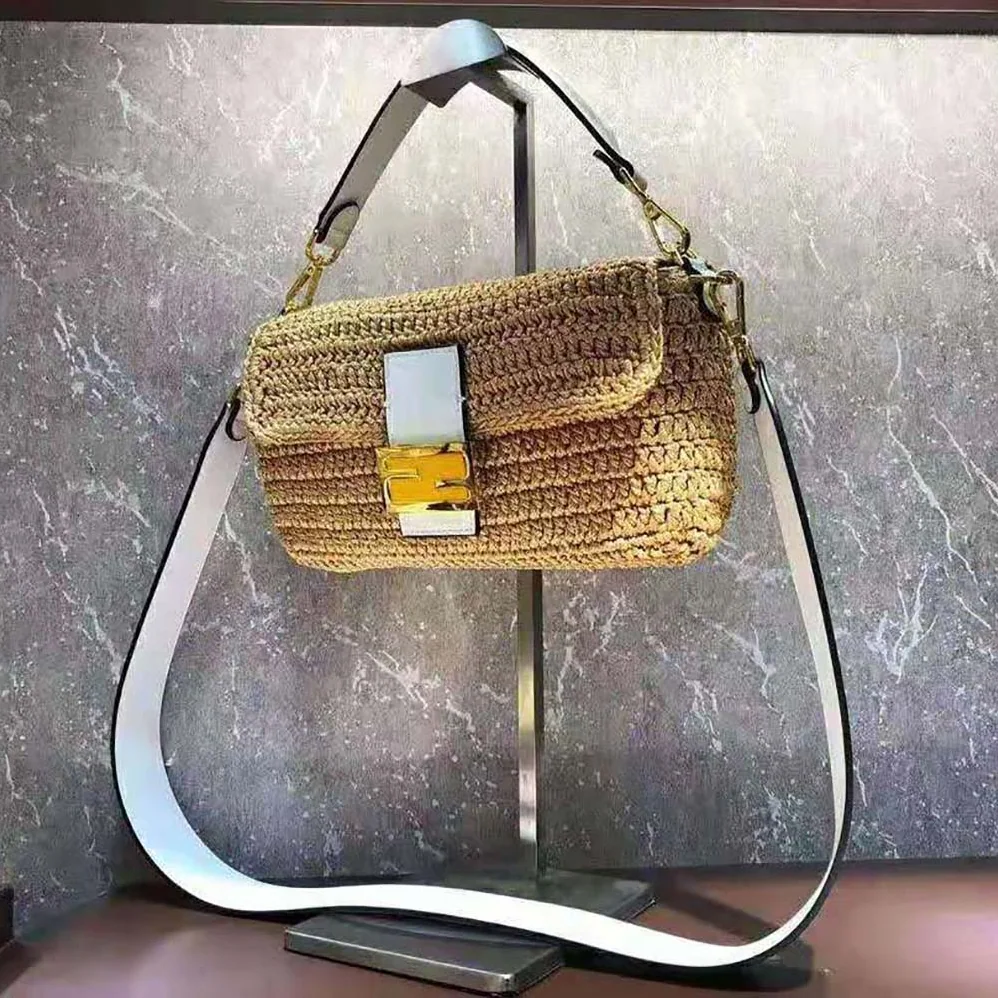 Fendi Baguette Bag in Traditional Cotton Crochet Bag for Women in Orange Fendi Baguette Bag in Traditional Cotton Crochet Bag for Women in Orange
