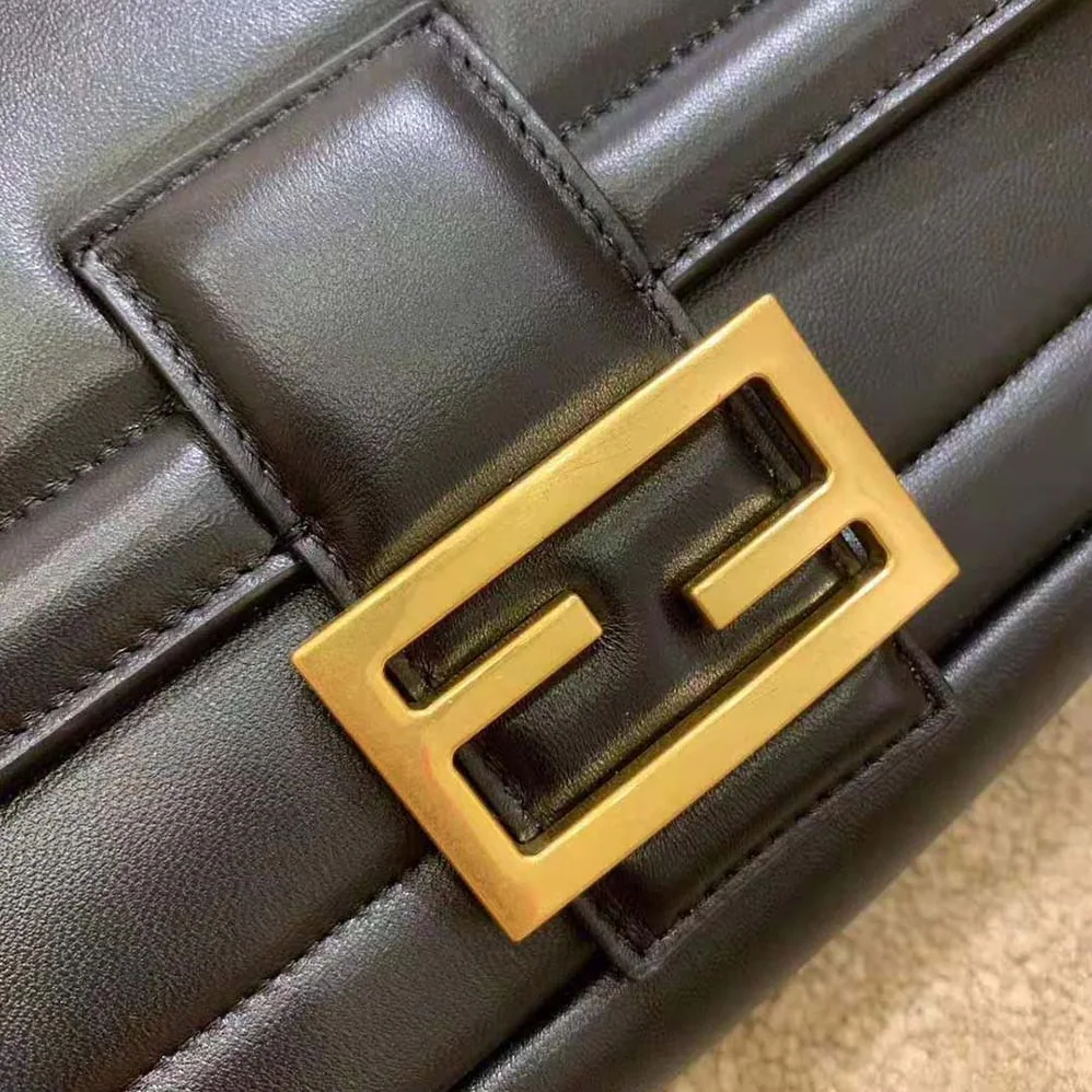 Fendi Baguette Chain Nappa Leather Bag for Women in Black Fendi Baguette Chain Nappa Leather Bag for Women in Black