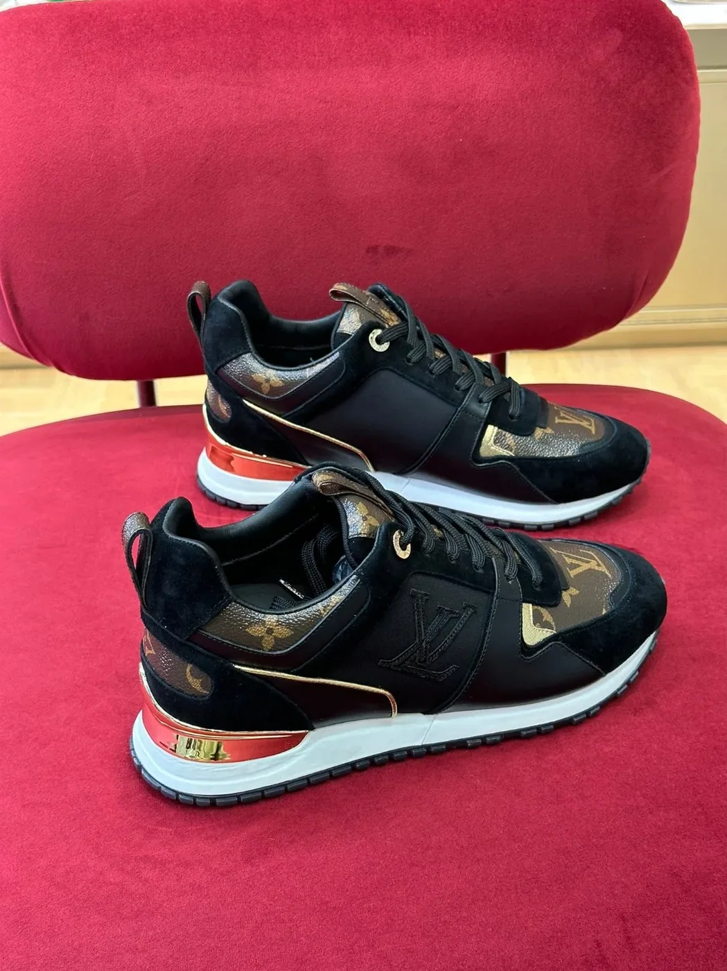 Louis Vuitton Run Away Sneaker Black 1AAP3E Louis Vuitton Run Away Sneaker Black 1AAP3E