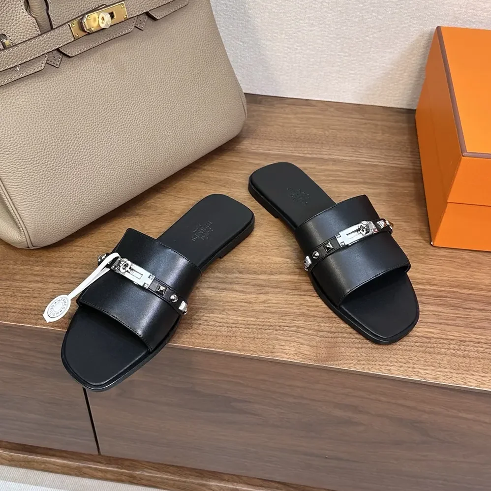 Hermes Giulia Sandal for Unisex in Black