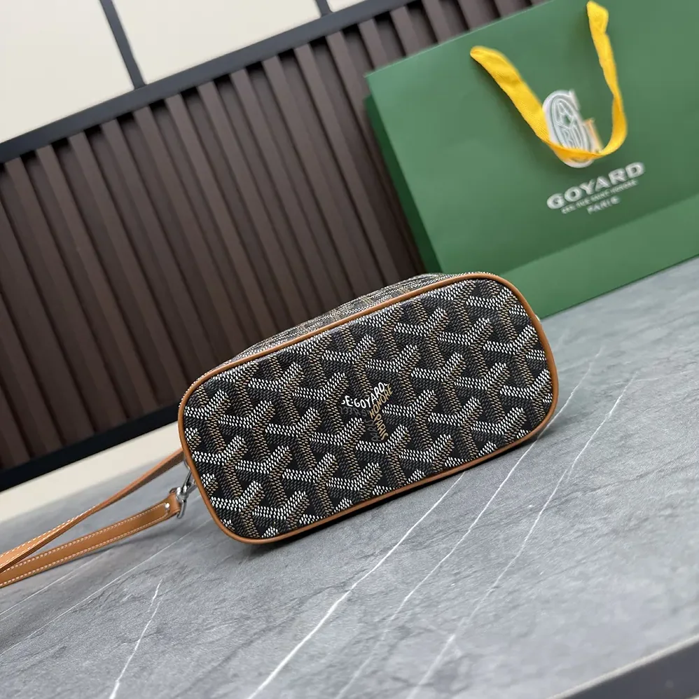Goyard Muse Mini Vanity for Unisex in Tan Goyard Muse Mini Vanity for Unisex in Tan
