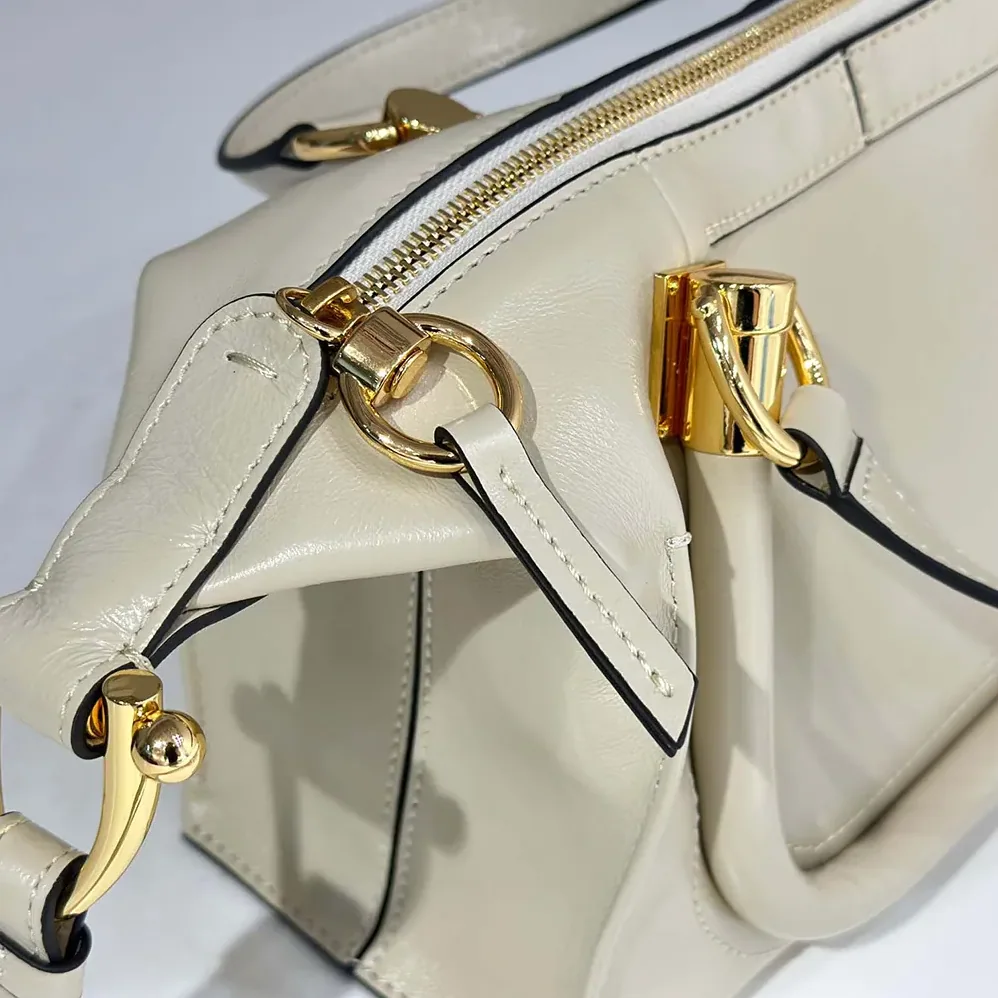 Chloe Small Paraty 24 Bag in Shiny Leather for Women in Beige