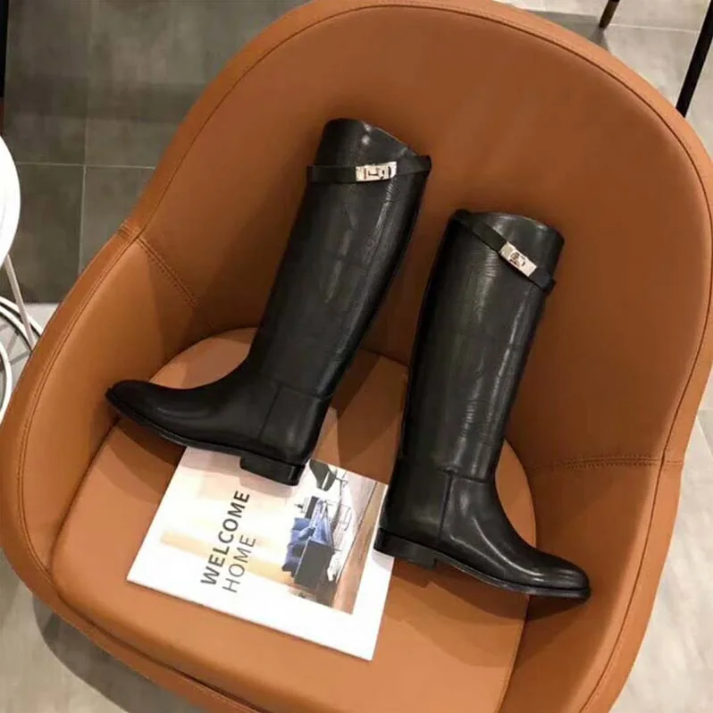 Hermes Shoes Jumping Boot in Calfskin for Women in Black Hermes Shoes Jumping Boot in Calfskin for Women in Black