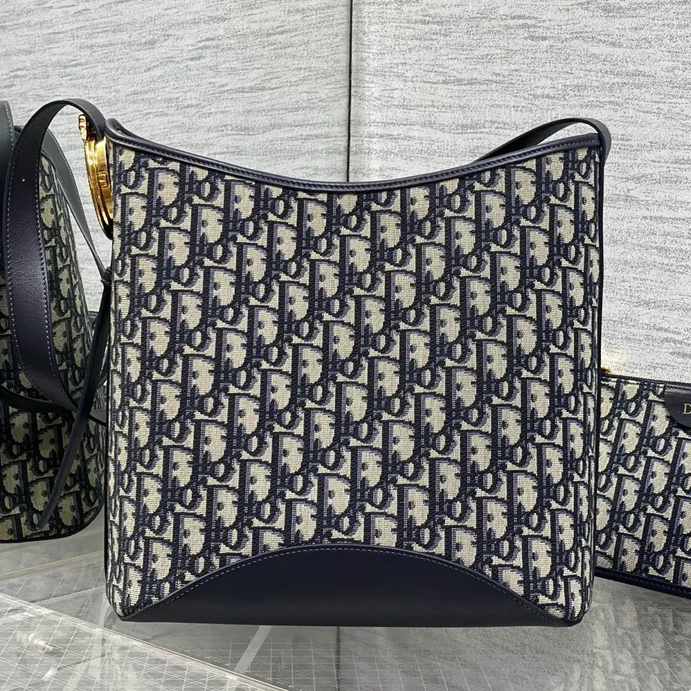 Dior Medium Dior Médaillon Bucket Bag Blue Dior Oblique Jacquard for Women Dior Medium Dior Médaillon Bucket Bag Blue Dior Oblique Jacquard for Women
