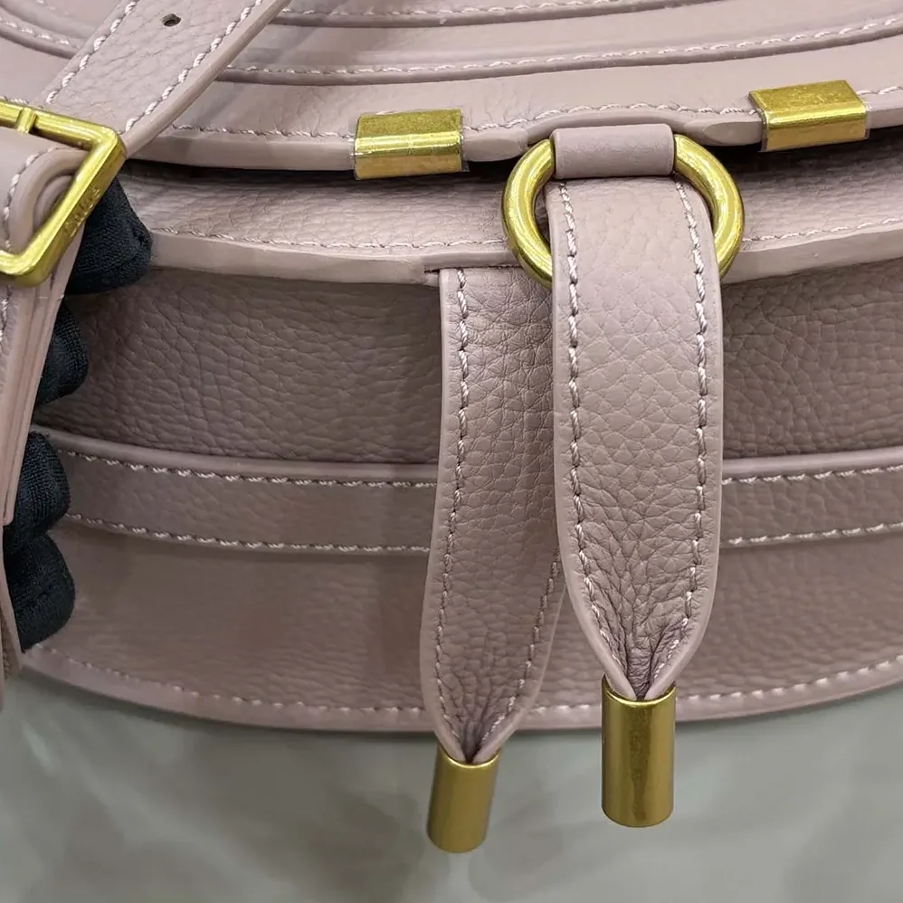 Chloe Marcie Saddle Bag is Crafted Leather for Women Chloe Marcie Saddle Bag is Crafted Leather for Women
