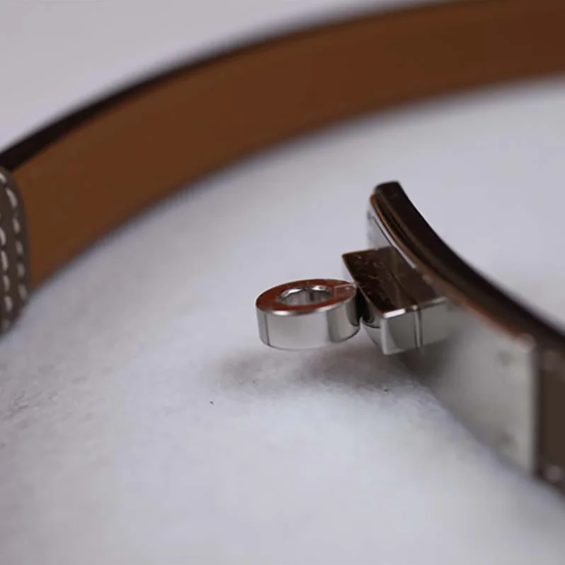 Hermes Kelly Belt in Leather for Women in Silver