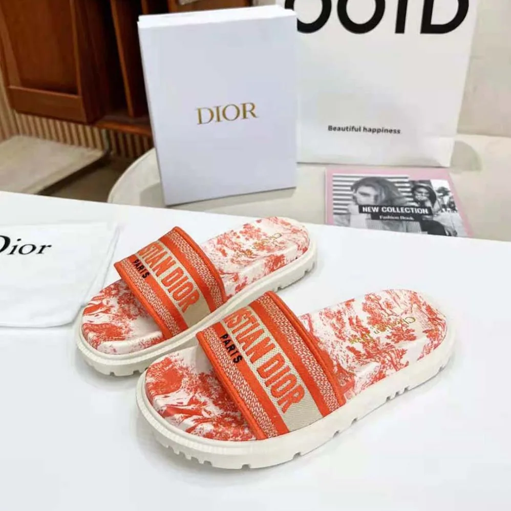 Dior Dway Slide Bright Toile De Jouy Embroidered Cotton for Women in Orange Dior Dway Slide Bright Toile De Jouy Embroidered Cotton for Women in Orange