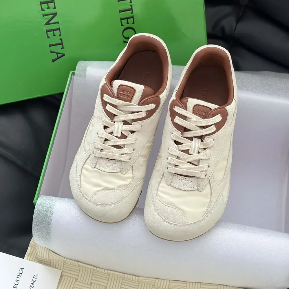 Bottega Veneta Orbit Flash Sneaker for Unisex in Beige