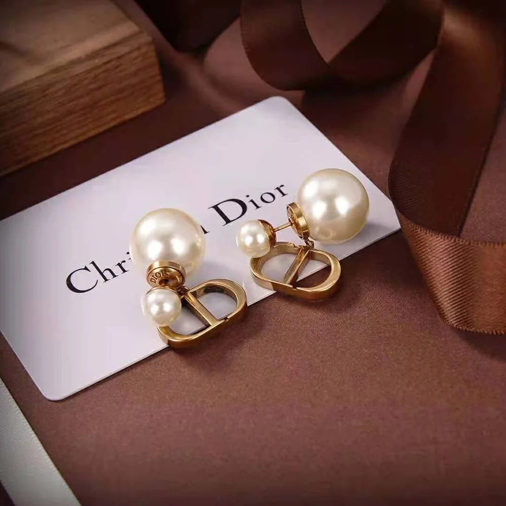 Dior Tribales Earrings Antique Gold for Women in Finish Metal Dior Tribales Earrings Antique Gold for Women in Finish Metal