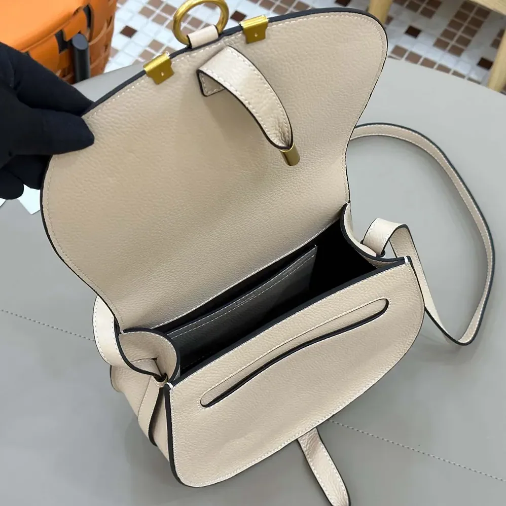 Chloe Marcie Saddle Bag is Crafted Leather for Women Chloe Marcie Saddle Bag is Crafted Leather for Women
