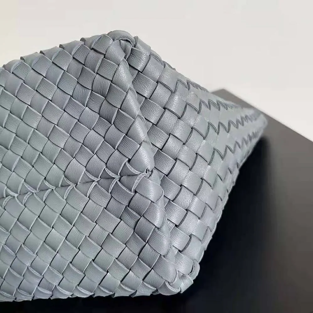 Bottega Veneta Medium Cabat Leather Tote Bag with Detachable Strap for Women in Gray