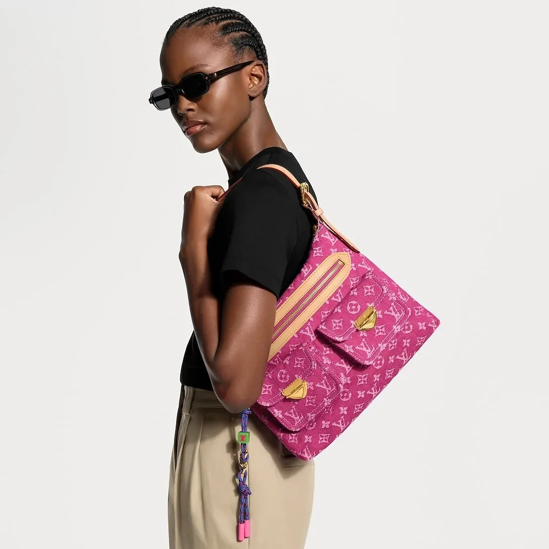 Louis Vuitton Baggy Shouder Bag in Fuchsia Denim Gold Hardware