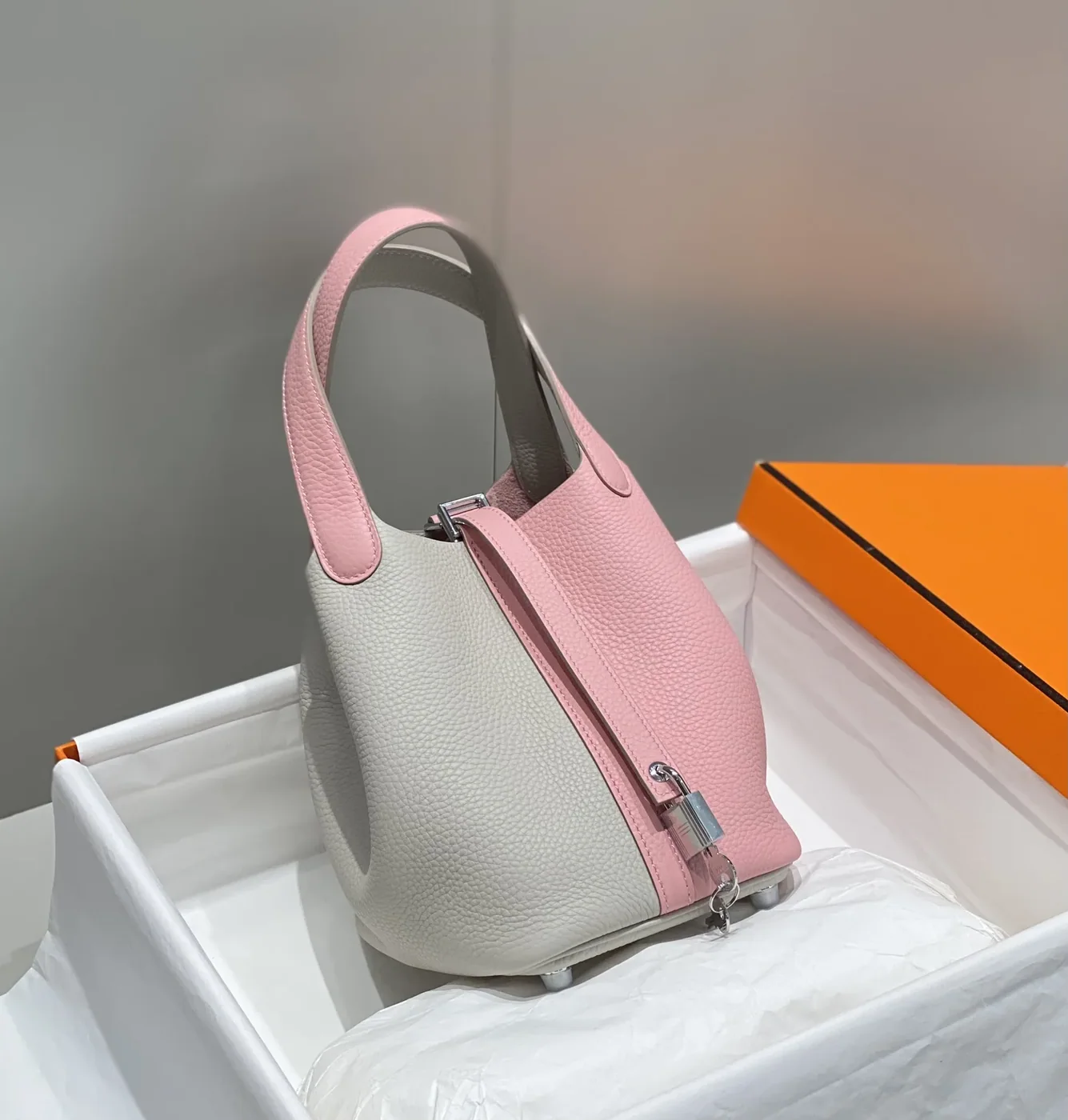 Hermes Picotin Lock 18 Bag Grey in Pink / Hermes Picotin Lock 18 Bag Grey in Pink /